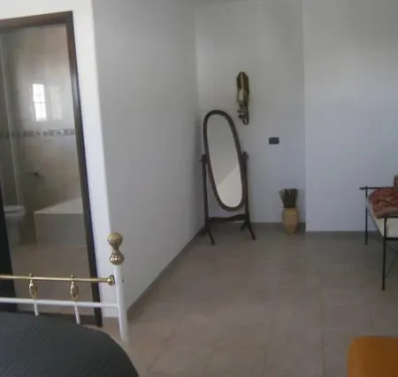 Casa Lydia Willa *